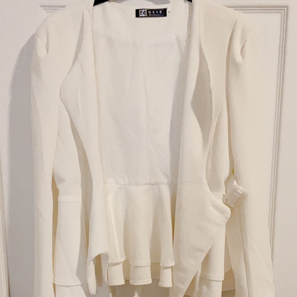 White Blazer - Picture 2 of 5